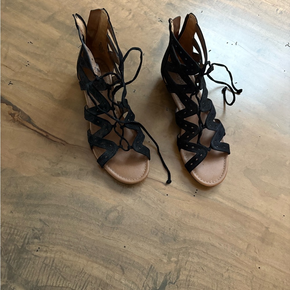 Sophie17 Black Lace-Up Sandals